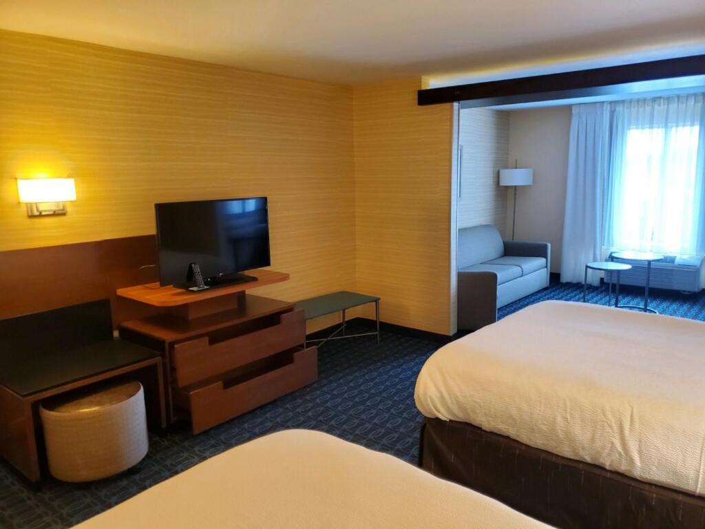 Fairfield Inn & Suites By Marriott Belle Vernon Exterior foto